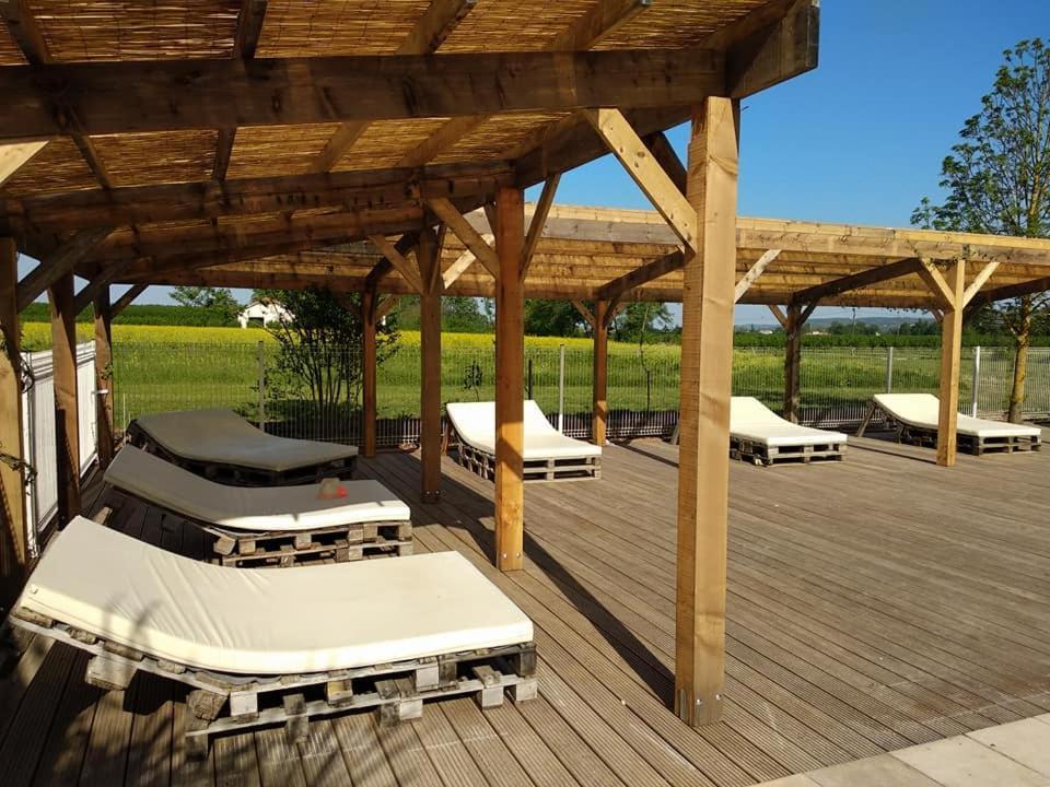 FongraveDomaine Ramonjavel, Glamping & Alpaca'S住宿加早餐旅馆 外观 照片