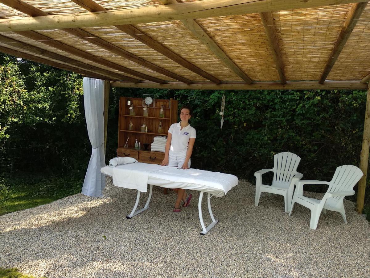 FongraveDomaine Ramonjavel, Glamping & Alpaca'S住宿加早餐旅馆 外观 照片
